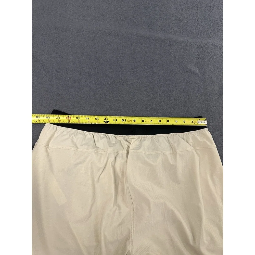 $84 Rhone Men's Invictus Ripstop Shorts 7
